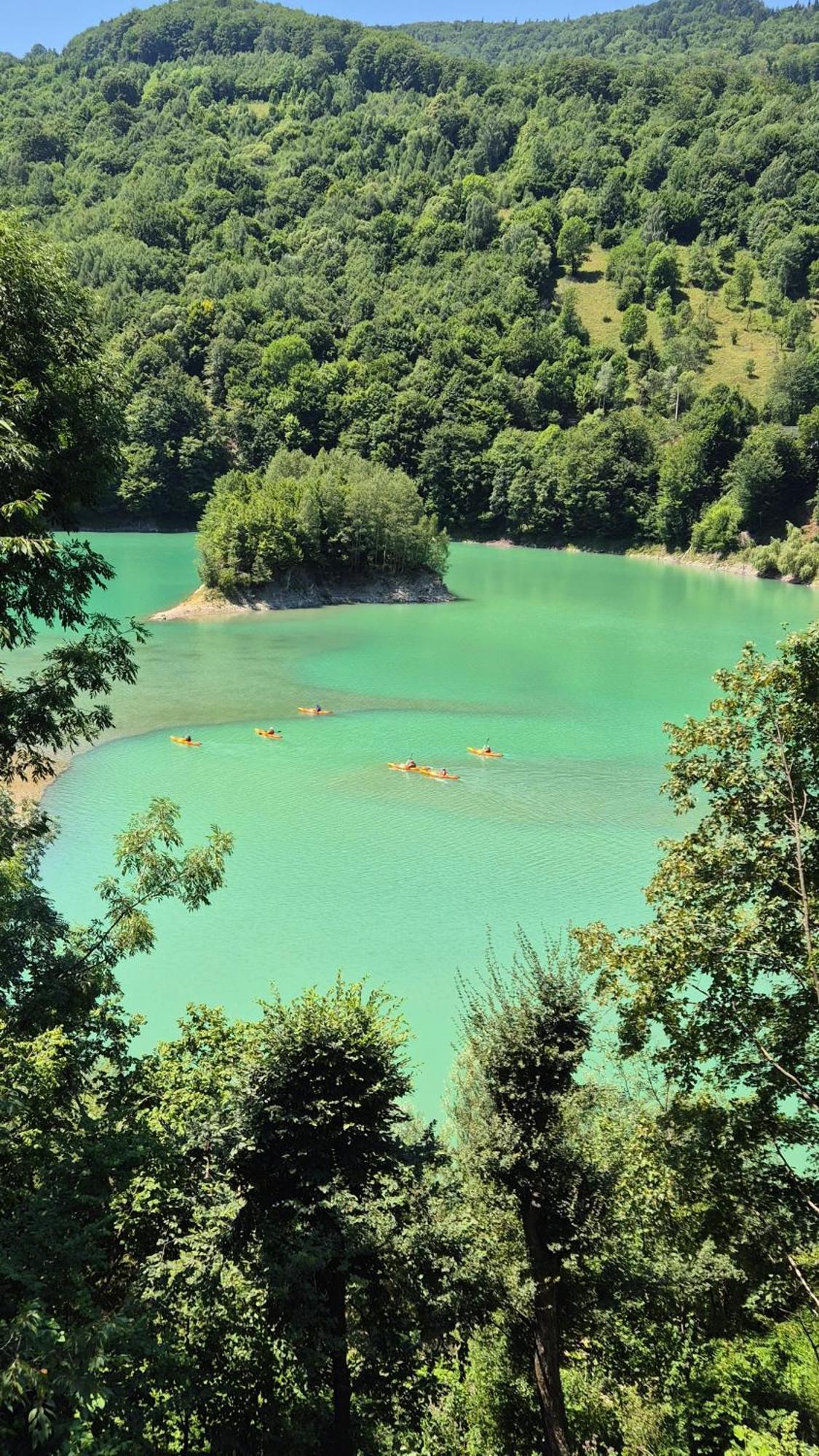 Utopia Lake View Tesila Экстерьер фото